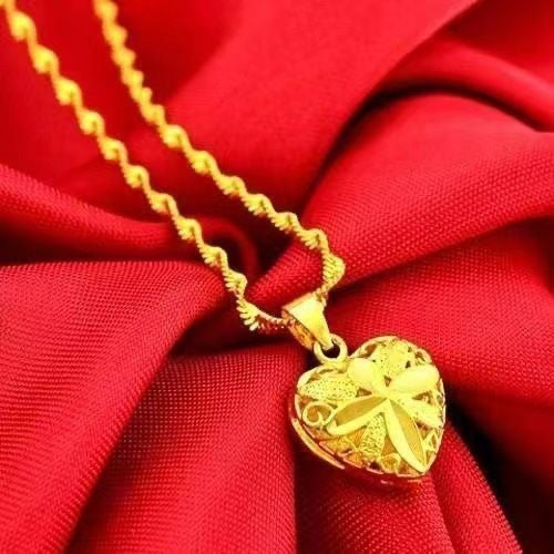 Hollow Rose Heart Pendant Necklace