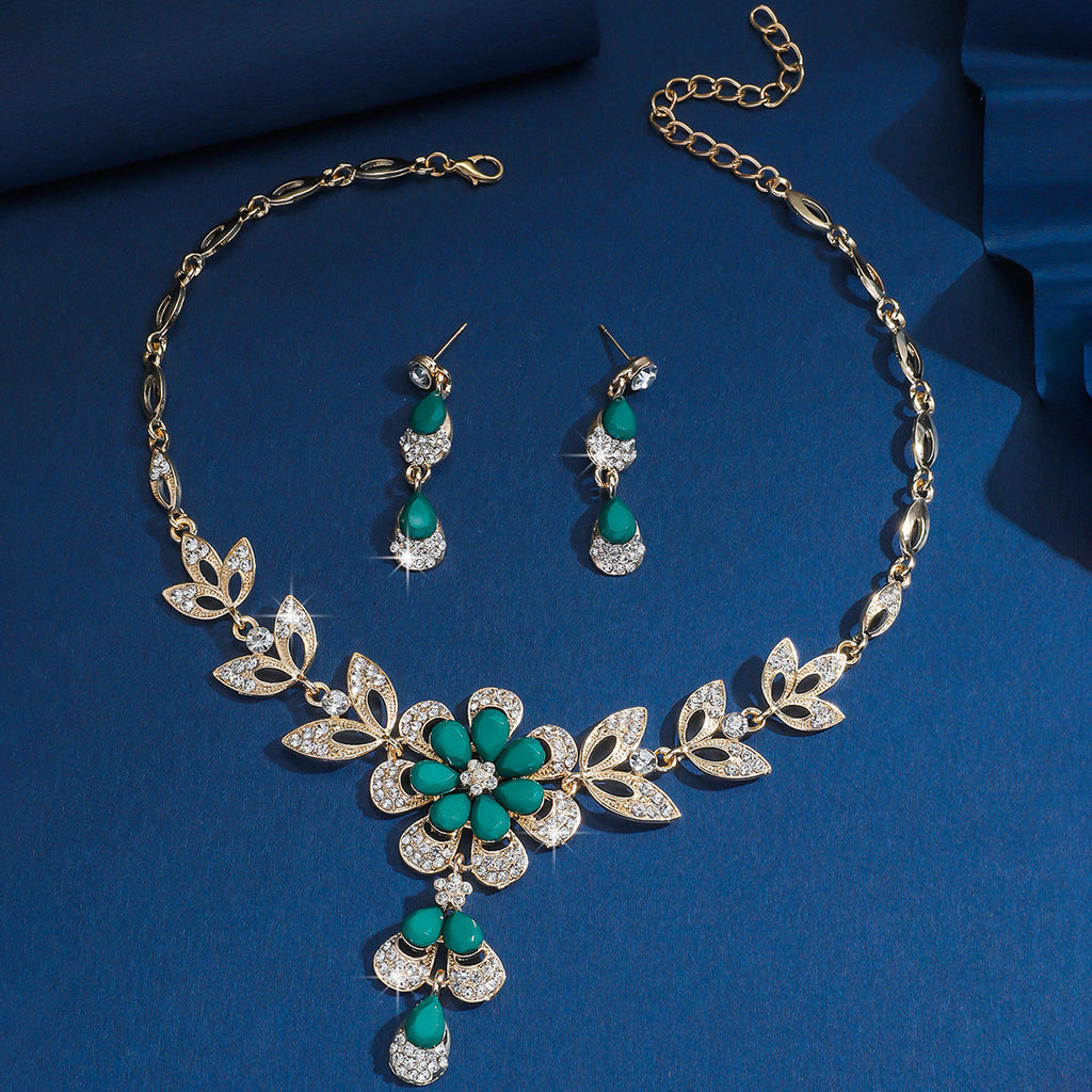 Elegant Water Drop Flower Necklace and Earrings Set
