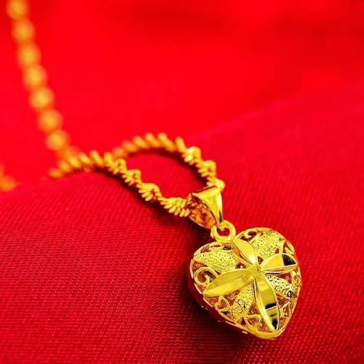 Hollow Rose Heart Pendant Necklace